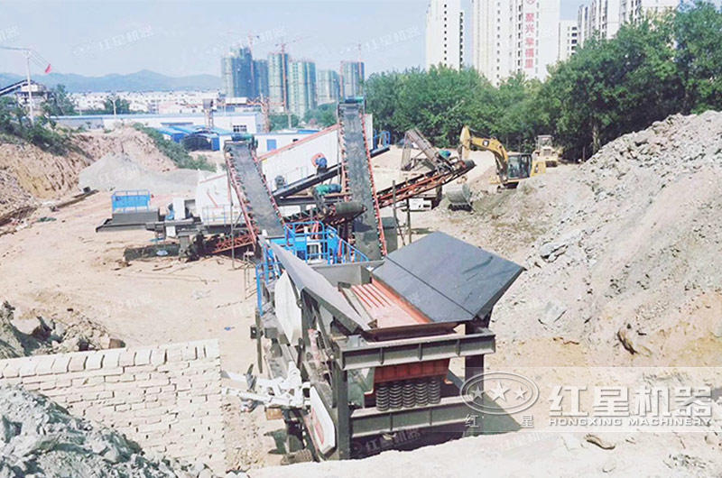 广西时产400吨移动式石头粉碎生产线2